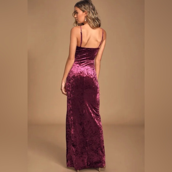 Lulu’s Burgundy Crushed Velvet Maxi Dress - Picture 2 of 5